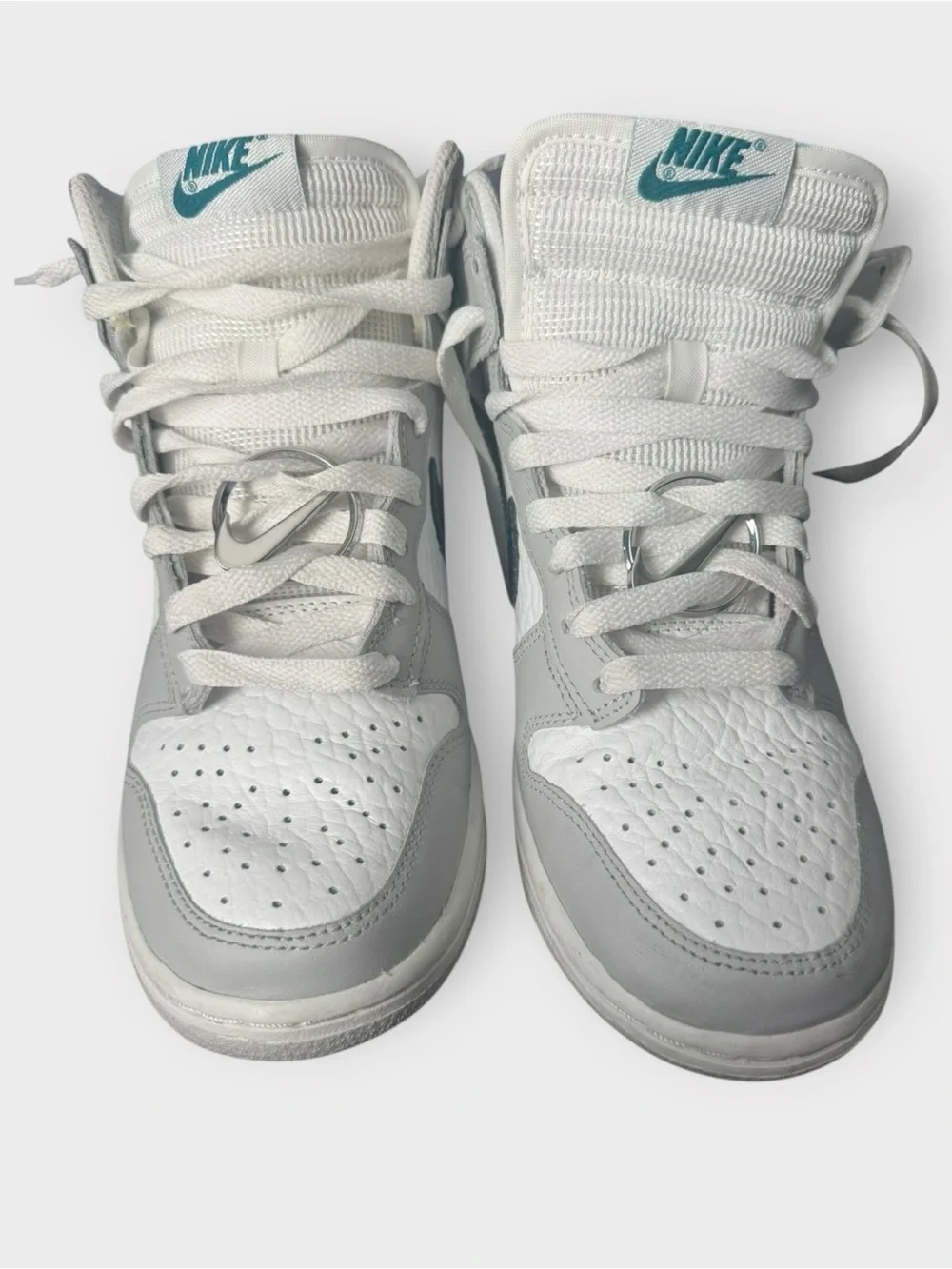 Nike Dunk High Women’s 6.5 White Grey Metallic Teal | Bling Ring | Clean EUC